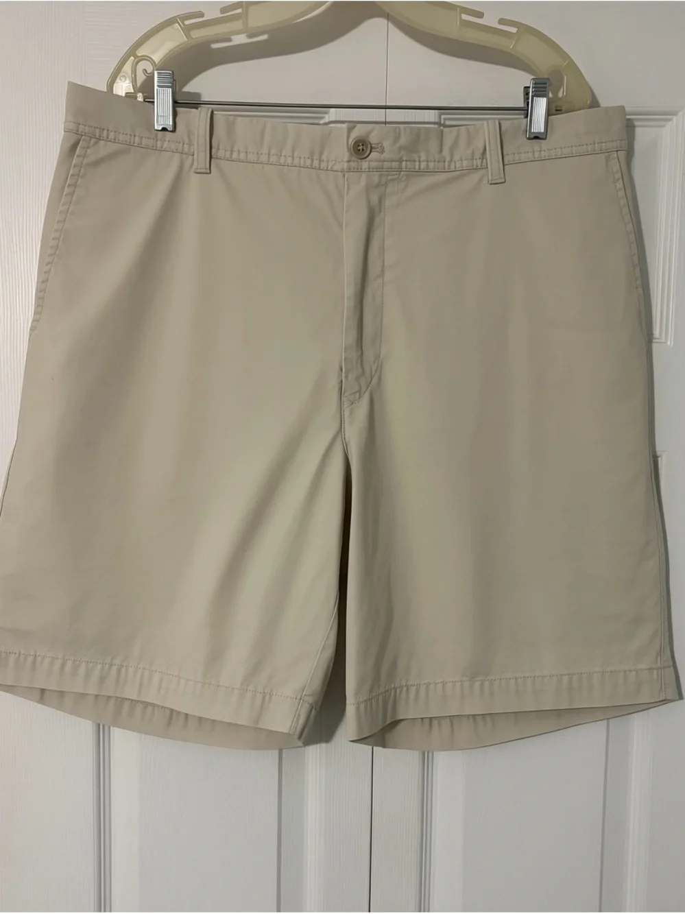 Izod Khaki Flat-Front Chino Shorts